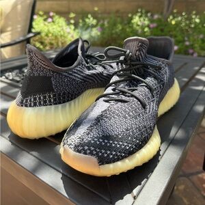 Men’s Adidas Yeezy Boost size 10